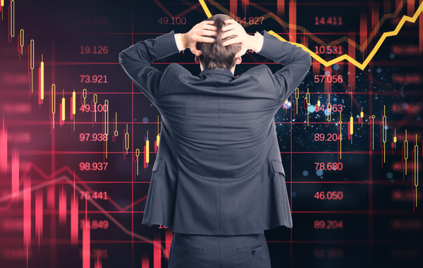 You are currently viewing Why Do We Panic When Markets Fall?